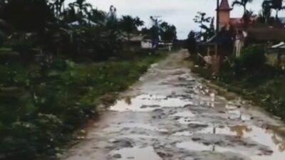Pembangunan Jalan Penghubung Desa di Kecamatan Hilimegai Kabupaten Nias Selatan yang belum Tersentuh Oleh Pemda Setempat