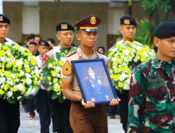Kabareskrim Pimpin Upacara Pemakaman Eks Wakapolri Komjen (Purn) Syafruddin
