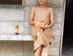 Perjuangan Hidup Seorang Anak Yatim Piatu Bernama Andrianus Buulolo, Duduk di Bangku Sekolah Sembari Menafkahi Saudaranya Laki-Laki yang Lumpuh