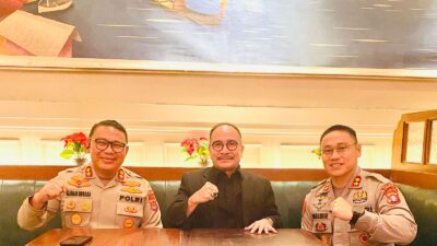Firman Jaya Daeli Berdiskusi dengan Dua Kapolres Bersaudara Asal Kepni
