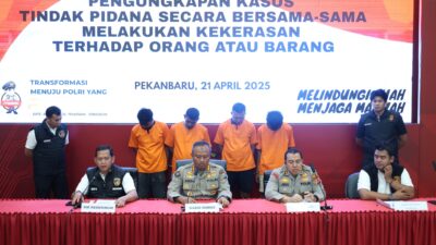 Polda Riau Tangkap Empat Debt Collector Yang Terlibat Pengrusakan dan Intimidasi